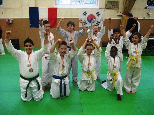 Le club de Taekwondo de Sarreguemines - Lorraine: Le critérium de Moselle à Saint-Avold