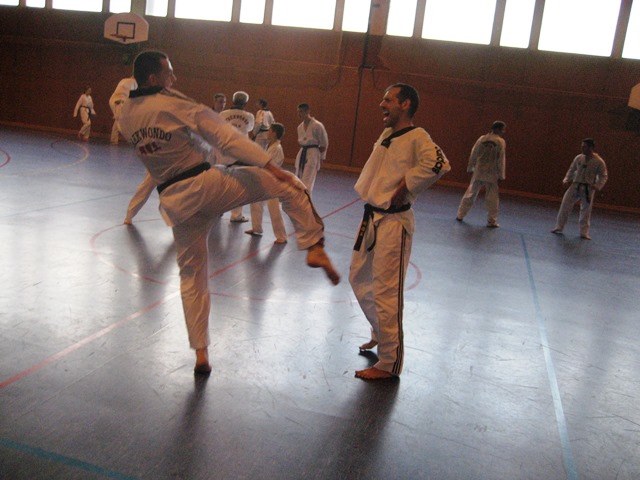 Le club de Taekwondo de Sarreguemines - Lorraine: Stage combat à Gandrange