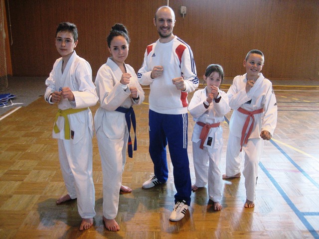 Le club de Taekwondo de Sarreguemines - Lorraine:  Stage combat à Valmont.