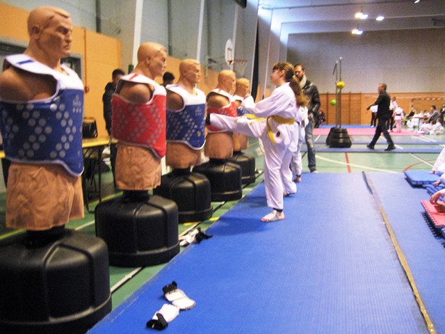 Le club de Taekwondo de Sarreguemines - Lorraine: Tournoi Kids de Moselle